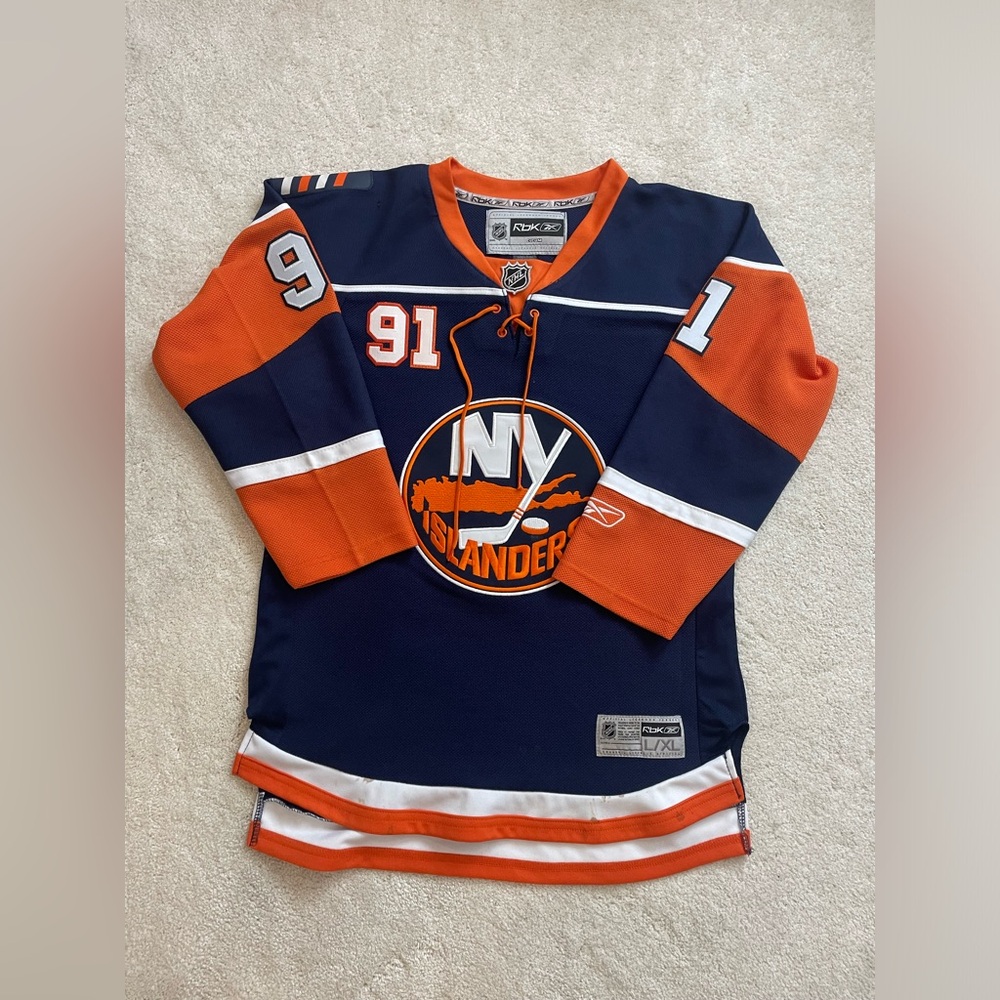 Tavares Jersey - Picture 3 of 3